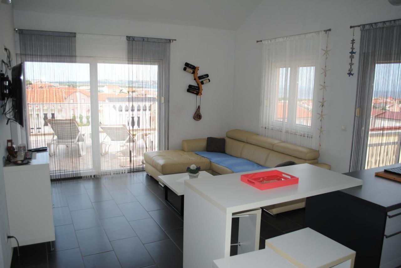 Apartments Vidolma Povljana Bagian luar foto
