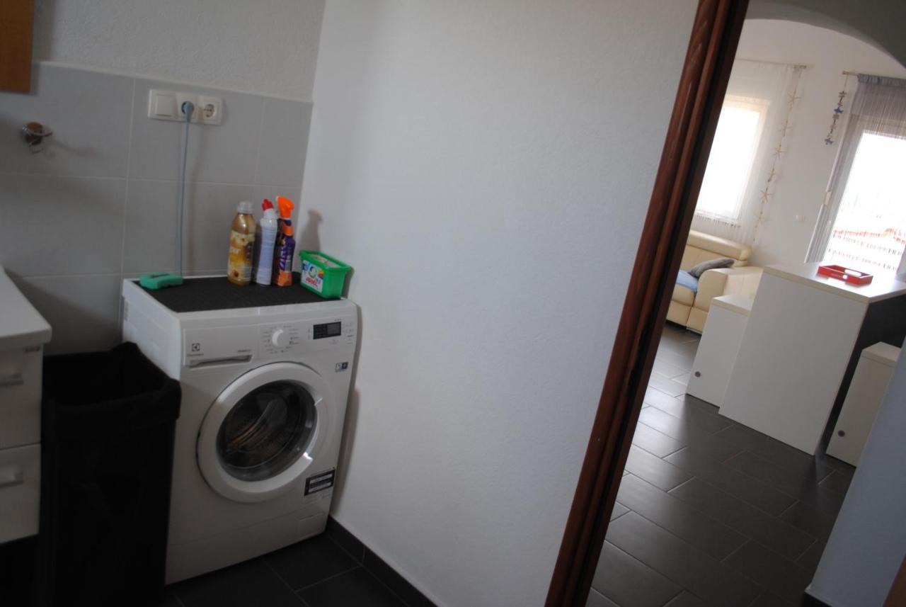 Apartments Vidolma Povljana Bagian luar foto