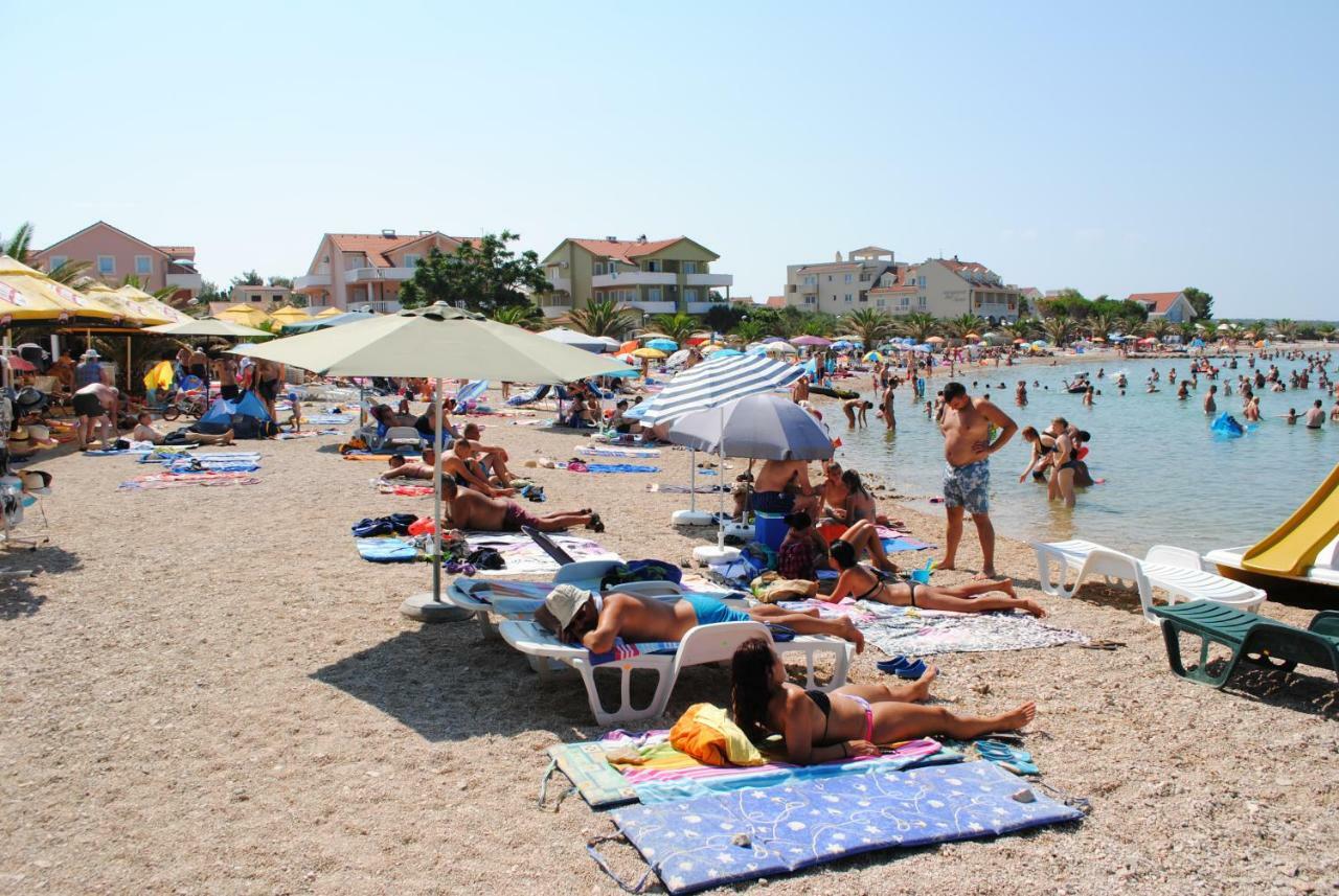 Apartments Vidolma Povljana Bagian luar foto