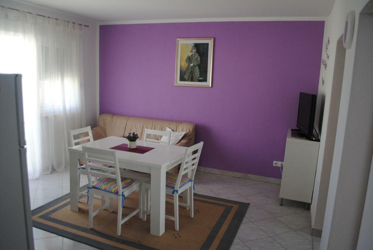 Apartments Vidolma Povljana Bagian luar foto