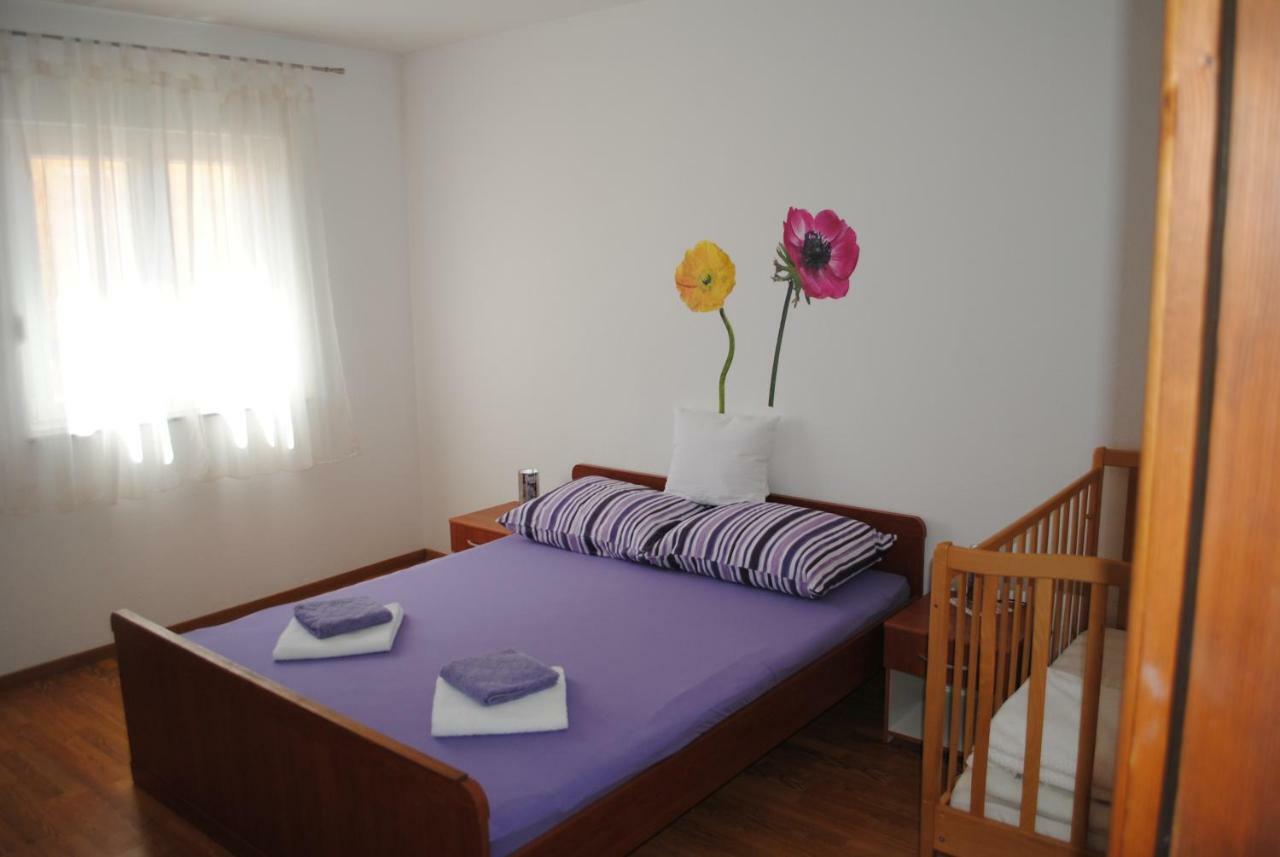 Apartments Vidolma Povljana Bagian luar foto